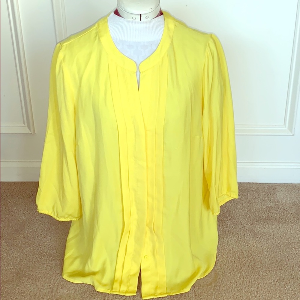 the beautiful Yellow Top Size XL
